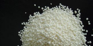 Подкормка растений азотом