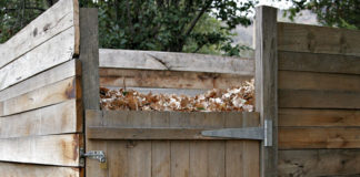 Как приготовить компост из листьев?